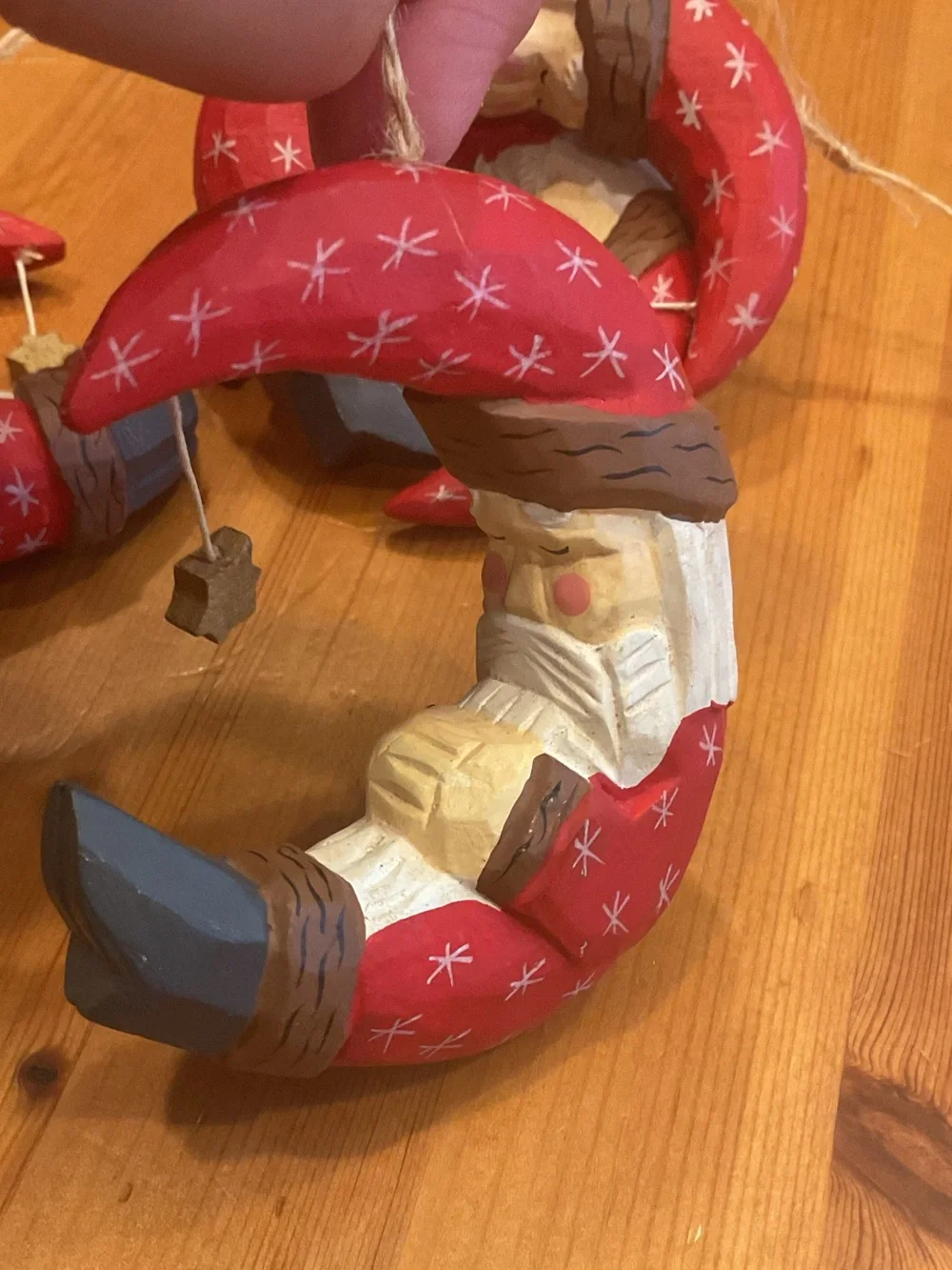 CRESCENT MOON SANTA WOODEN ORNAMENTS PRIMITIVE FARMHOUSE RUSTIC CHRISTMAS 4 LOT